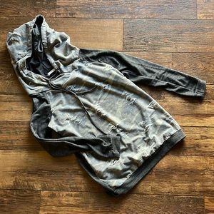 12PM by Mon Ami hooded top